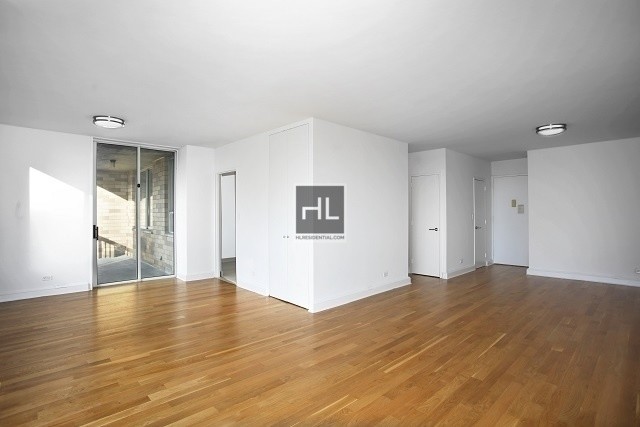 Building Photo - No Fee The Pinnacle of Upper West Side Liv...