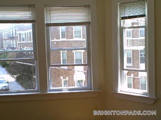 Building Photo - 14 Colborne Rd