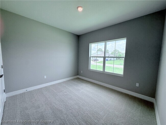 Building Photo - 5285 Pebble Beach Dr