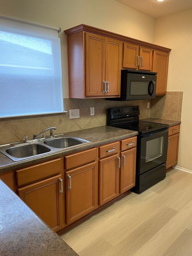 Building Photo - Applications Received! Bright & Spacious 3BR/2.5BA with Loft and Two-Car Garage in Sendero Springs