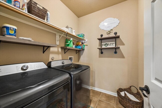 Building Photo - 6102 Timbermoss Ct