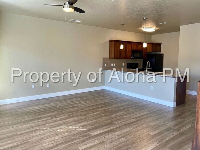 Building Photo - 3502 E Grand Forest Dr