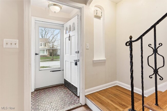 Building Photo - 3766 Warrendale Rd