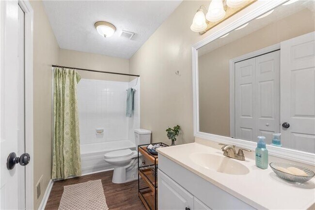 Building Photo - 4709 Trickum Rd