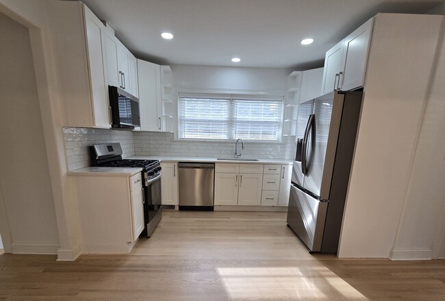 Building Photo - Lincoln Square - Brand New Remodel - Huge ...