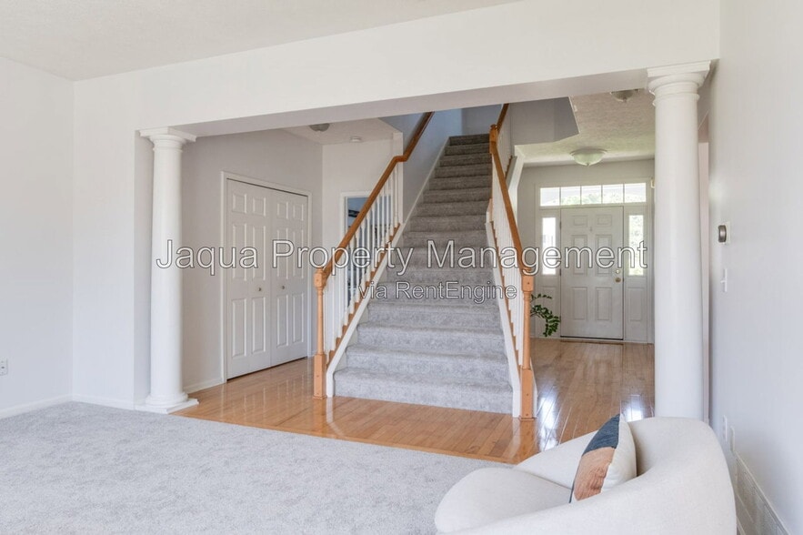 Building Photo - 3397 Hampstead Ct