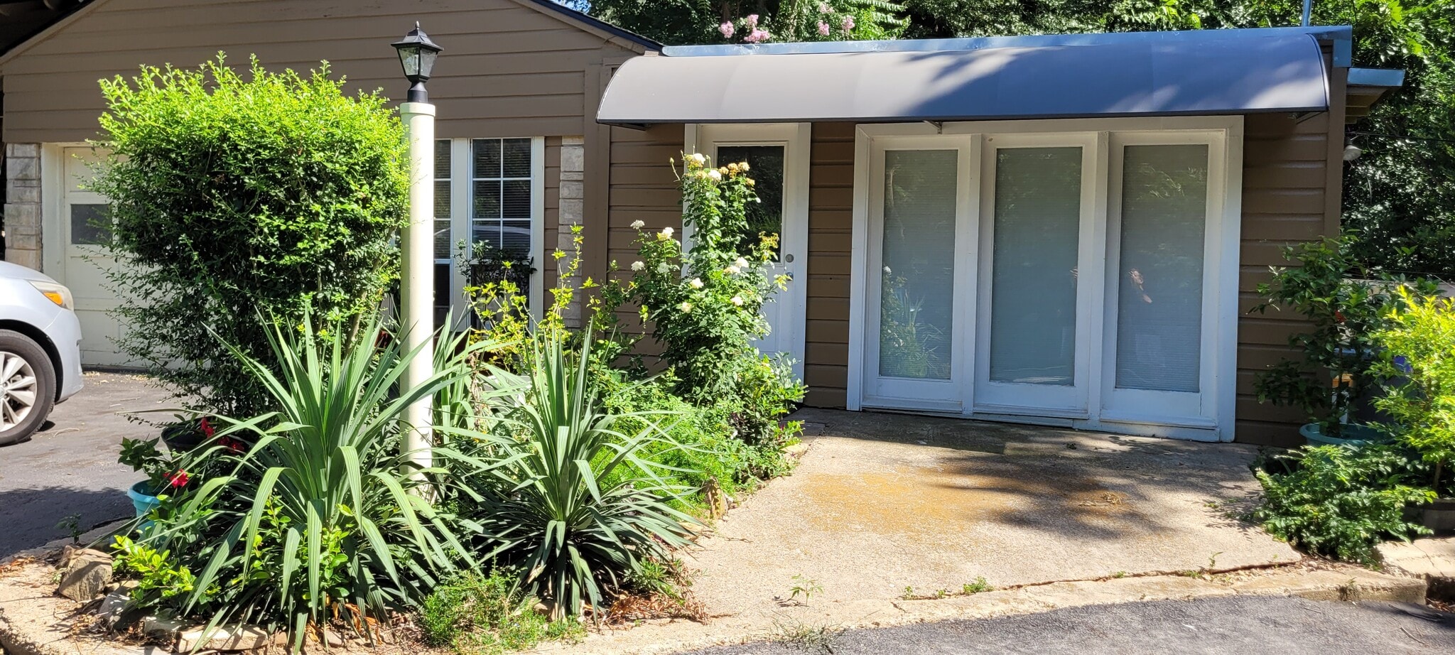Building Photo - 125 Woodland Dr