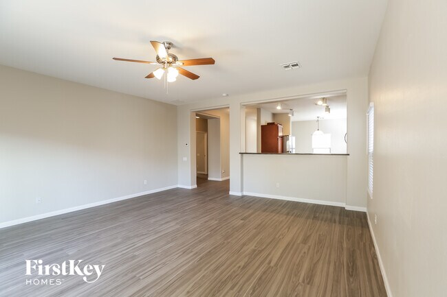 Building Photo - 5229 W Shumway Farm Rd