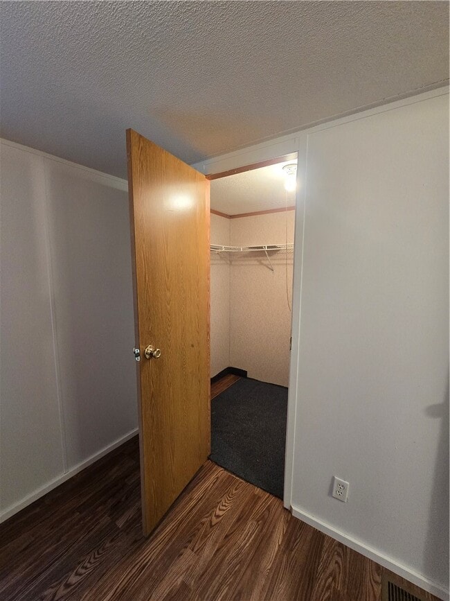 Building Photo - 34 Water St