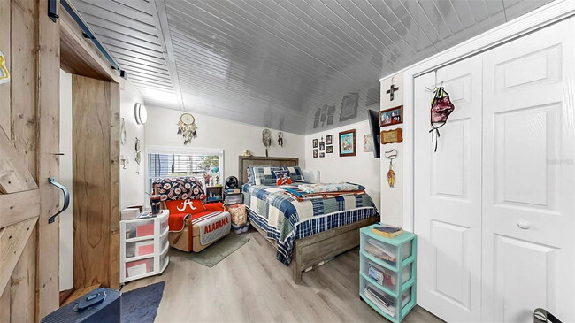 Building Photo - 38919 3rd Ave