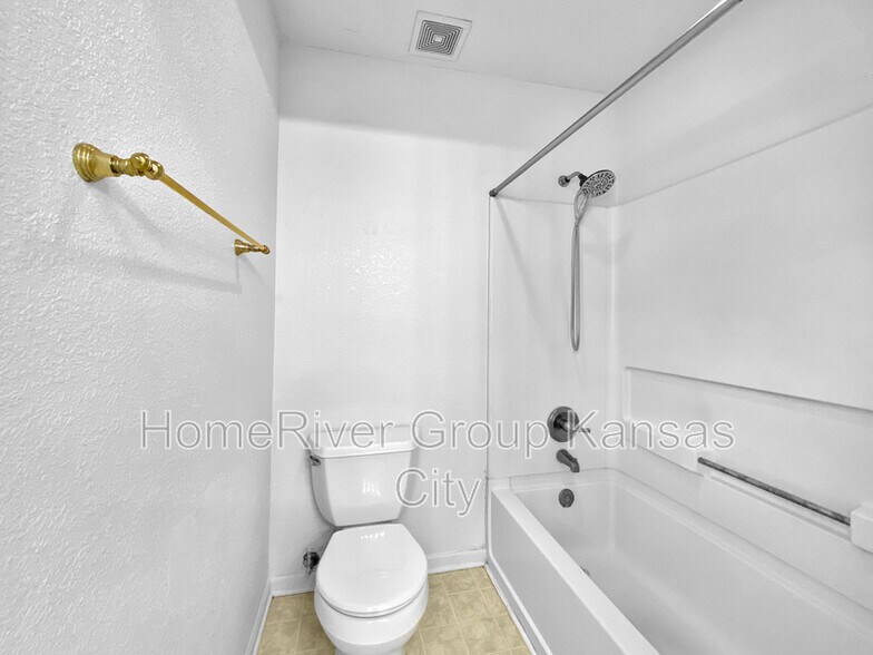Building Photo - 1614 E 37th St