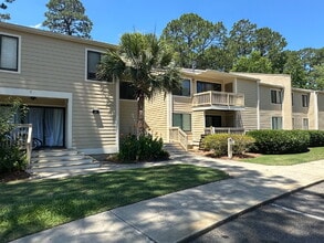 Building Photo - Two Bedroom Renovated South End Condo (Palmetto Bay Villas)!