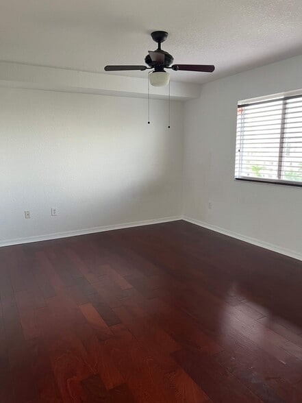 Building Photo - 816 NW 11th St