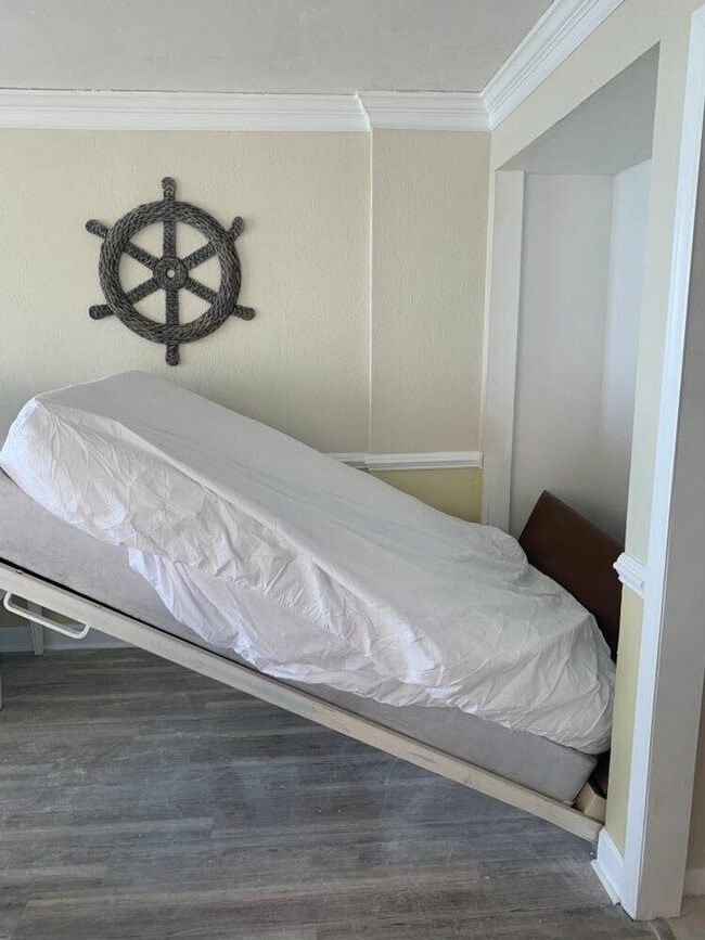 Building Photo - 2406 N Ocean Blvd