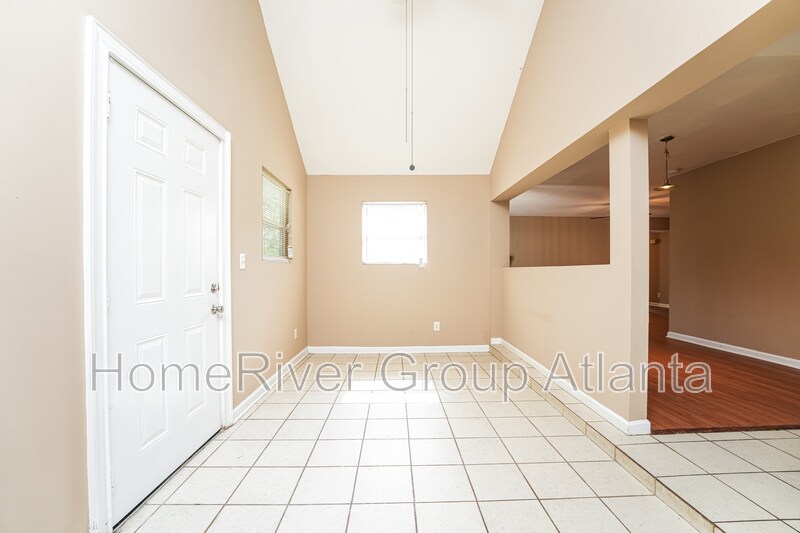 Building Photo - 3355 Valley Bend Rd