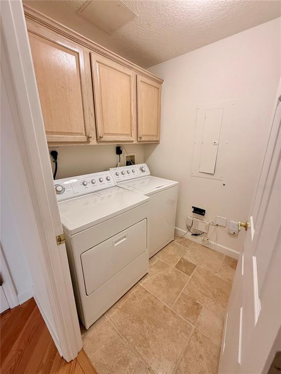 Building Photo - 750 N Tamiami Trl