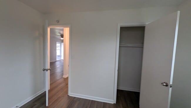 Building Photo - 1025 E Wallace St