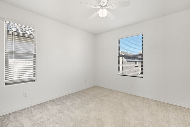 Building Photo - Three Bedrooms! Newer Neighborhood - conve...