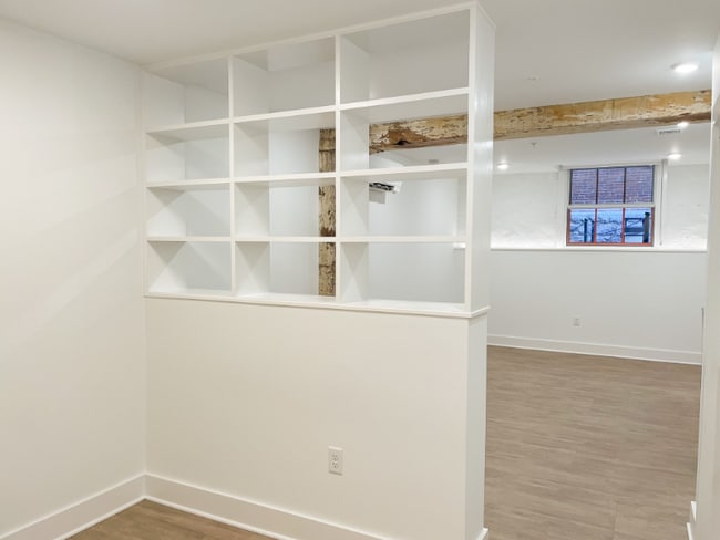 Building Photo - 425 N Prince St