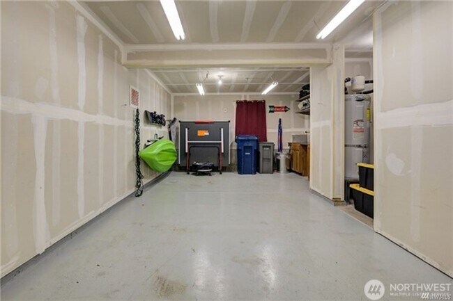Building Photo - 2Bd/2.25Ba Lynwood Townhome