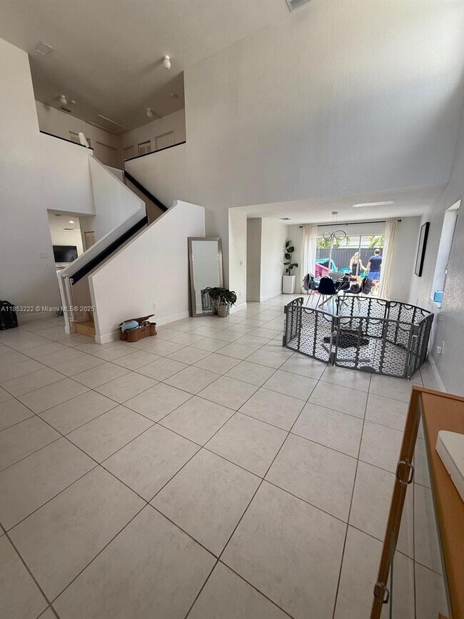 Building Photo - 9740 SW 155th Ave