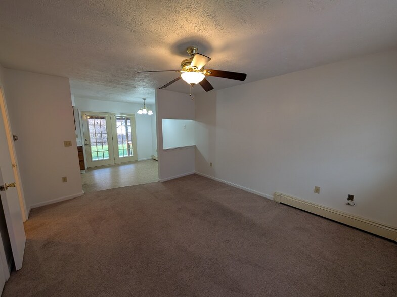 Building Photo - 1008 8th Ave