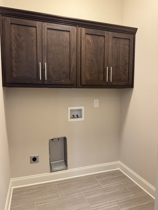 Building Photo - 118 Haven St