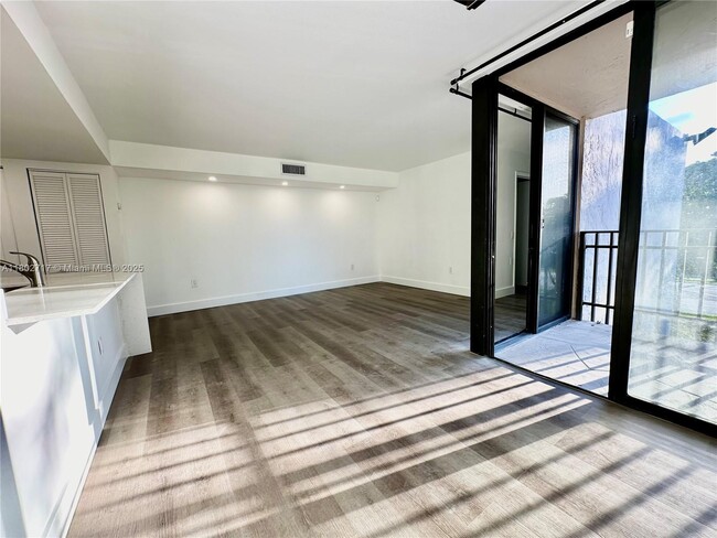 Building Photo - 3561 SW 117th Ave