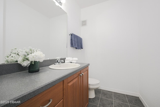 Building Photo - 830 Airport Rd