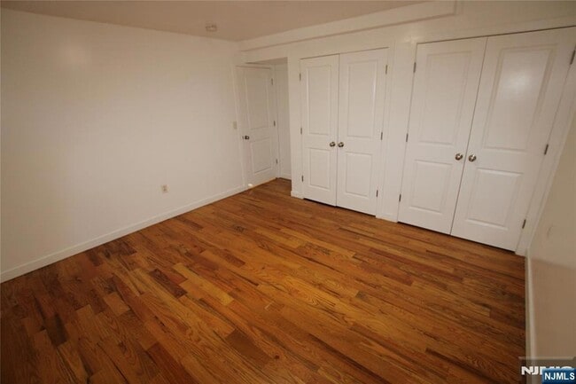 Building Photo - 100 Grove Terrace