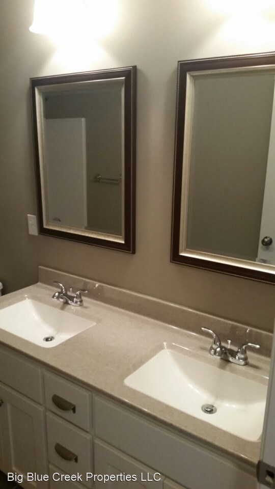 Building Photo - 2509-2509 W Woodlands