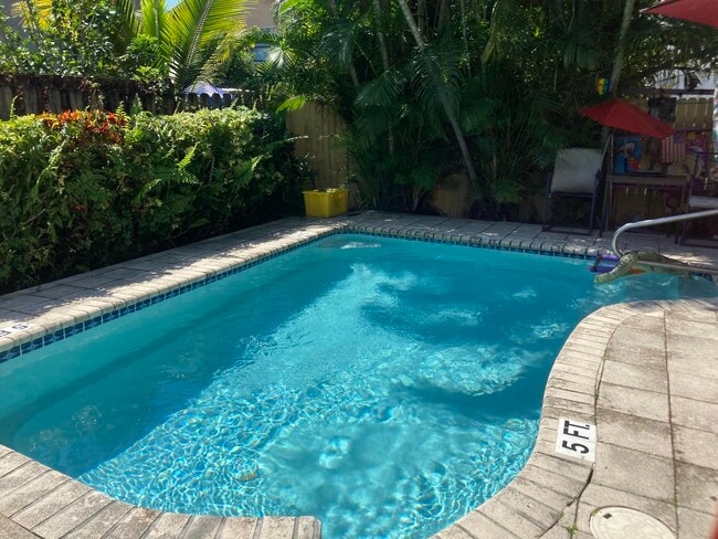 Primary Photo - 3101 Florida Blvd