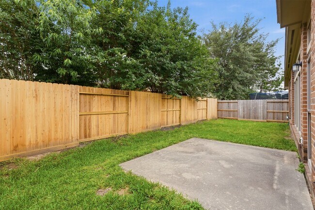 Building Photo - 2935 Fair Chase Dr