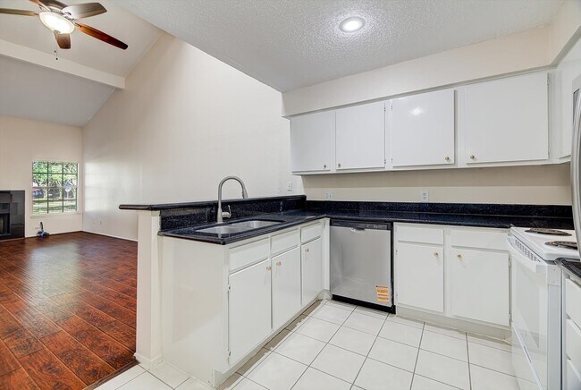 Building Photo - 2611 Grants Lake Blvd