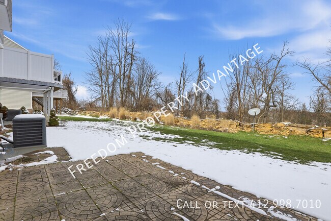 Building Photo - 412 Olive Ln