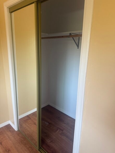 Building Photo - 2608 Manhattan Ave