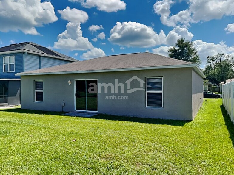 Building Photo - 224 Sawyerwood Pl