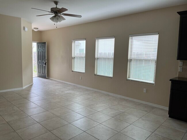 Building Photo - 205 Aquero Blvd