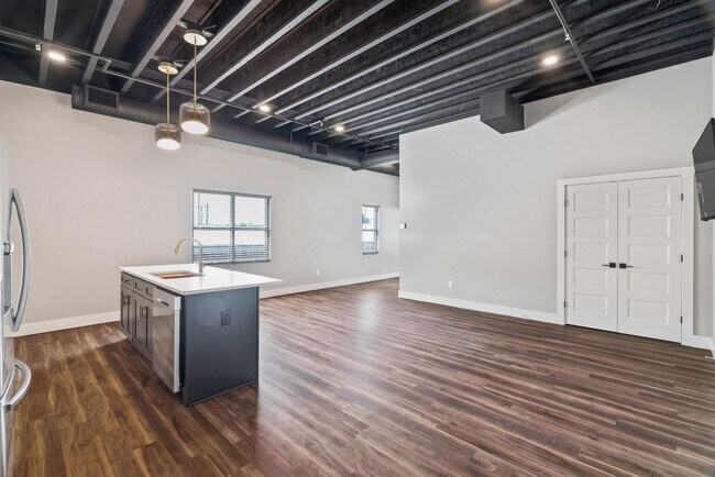 Building Photo - 125 Prince St