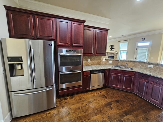 Building Photo - 416 Sunnybrook Ln