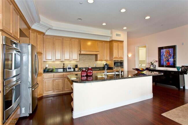 Building Photo - 9209 Las Manaitas Ave
