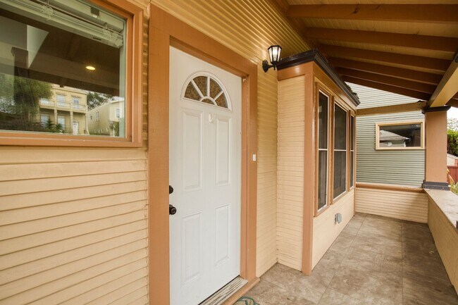 Building Photo - Jyoty