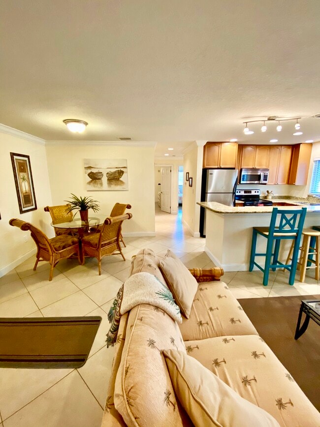 Building Photo - 9060 Blind Pass Rd