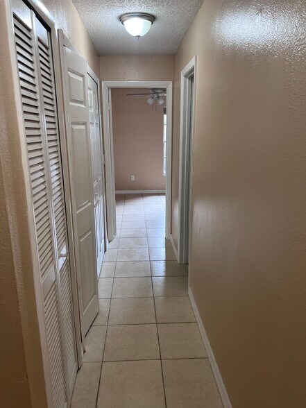 Building Photo - 7717 Gulf Ct