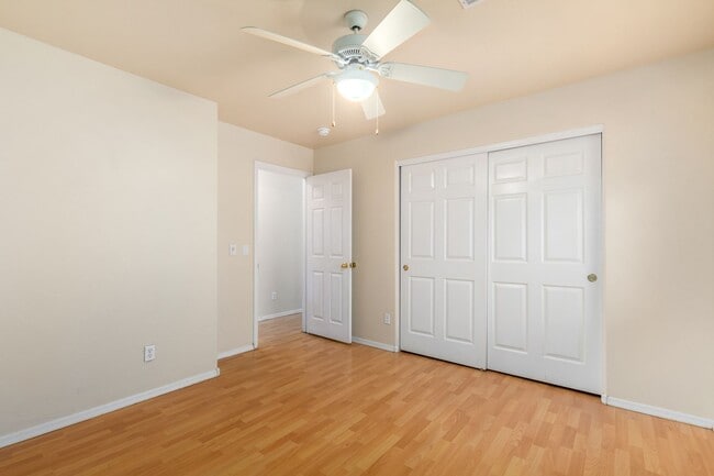 Building Photo - Spacious 3 Bed, 2 Bath Home in Boulder Creek