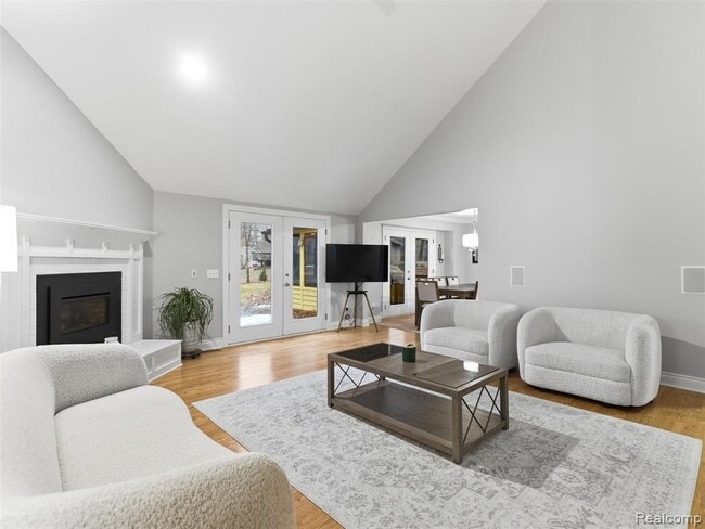 Building Photo - 4495 Maybee Rd