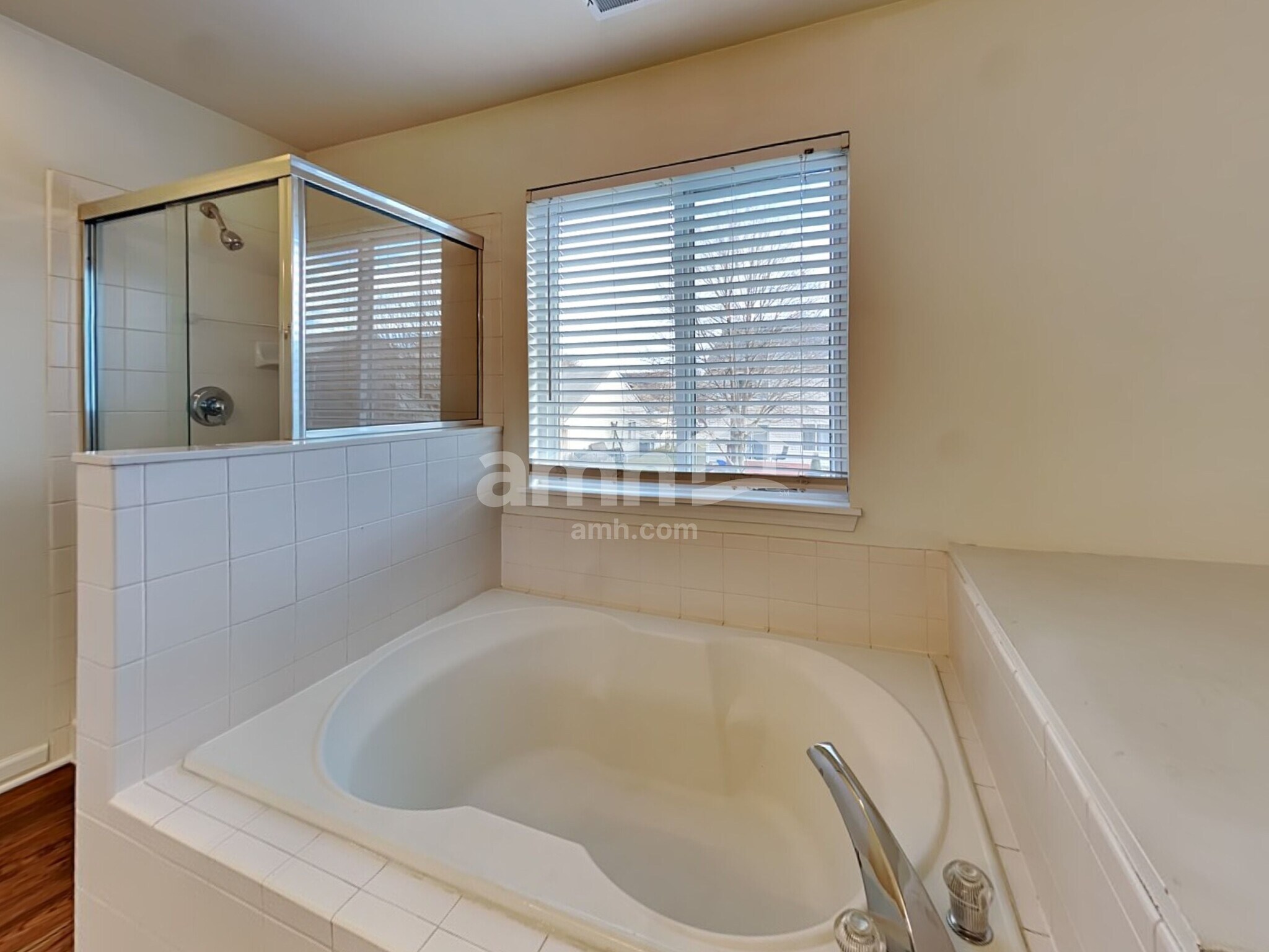 Building Photo - 1982 Conway Ln