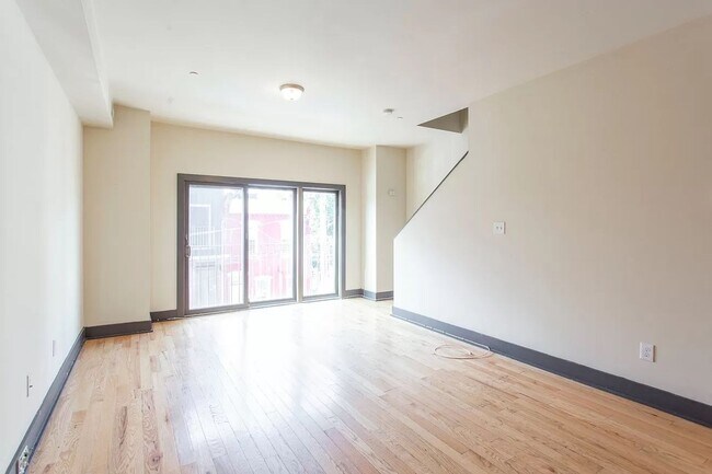 Building Photo - 1826 W Norris St