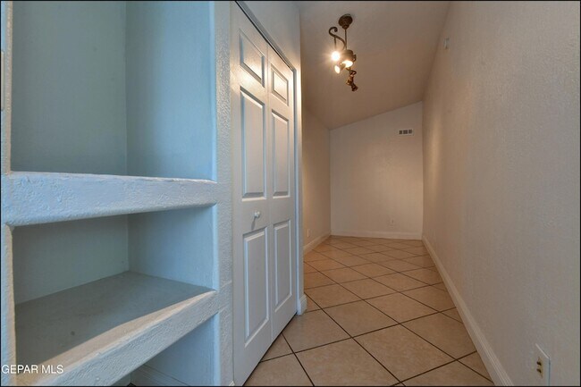 Building Photo - 1744 Gambel Quail Dr