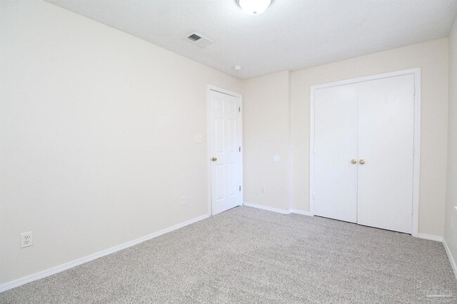 Building Photo - 1880 W Godfrey St